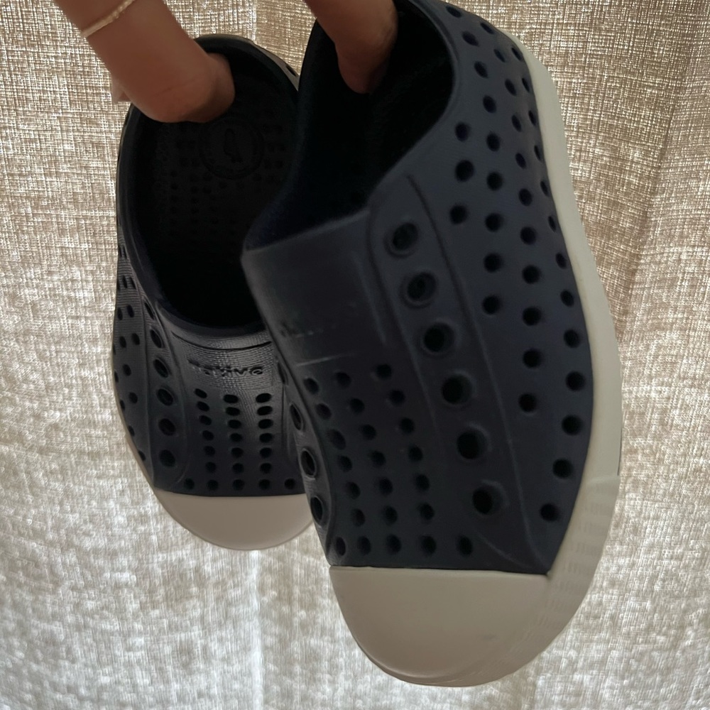 NEW natives size 6